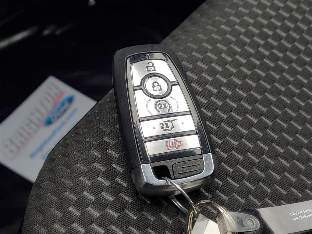 Used 2023 Ford Escape ST-Line image 30