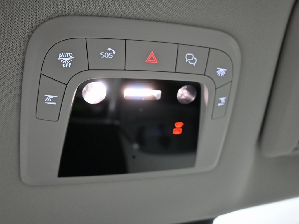 Used 2025 Volvo EX90 Ultra image 13