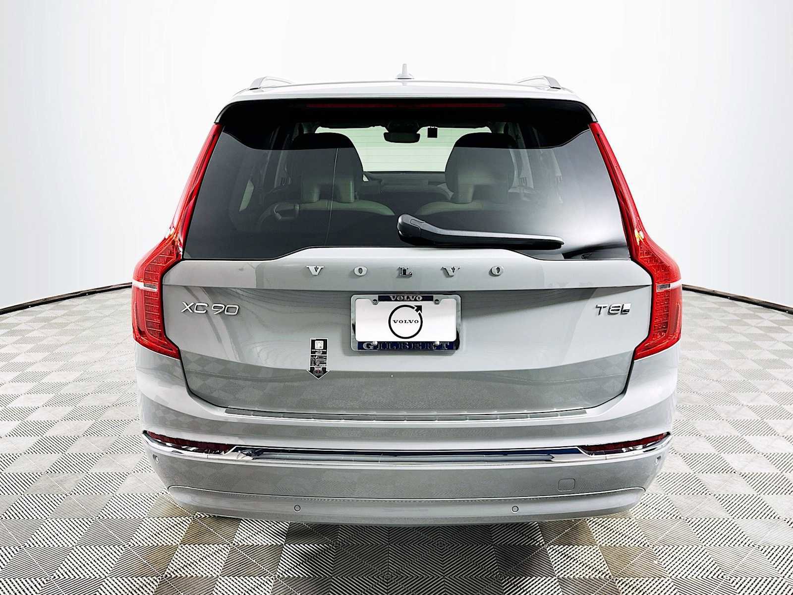 Used 2025 Volvo XC90 T8 Plus w/ Protection Package Premier image 5