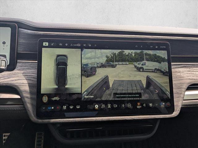 Used 2022 Rivian R1T Adventure AWD/4WD image 11