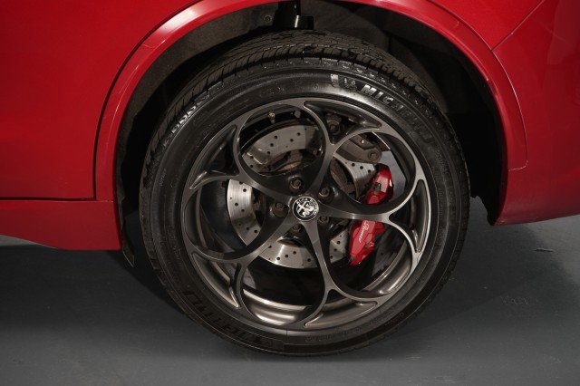 Used 2018 Alfa Romeo Stelvio Quadrifoglio w/ Driver Assist Dynamic Package image 29