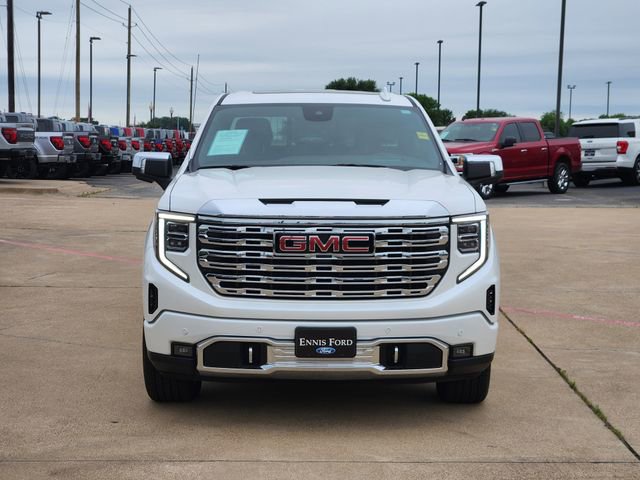 Used 2025 GMC Sierra 1500 Denali AWD/4WD image 2