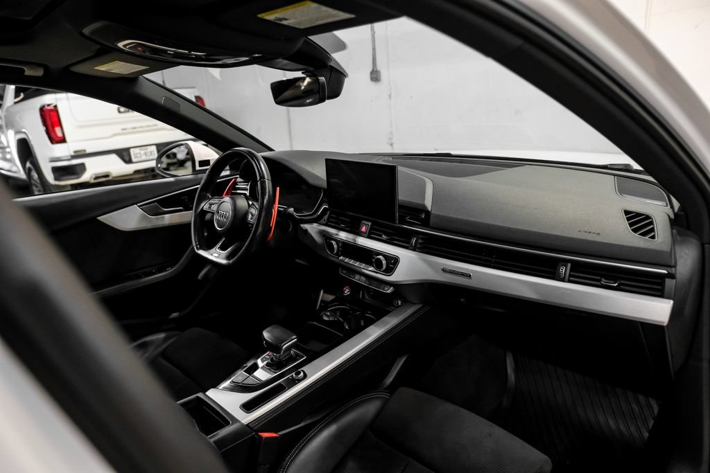 Used 2020 Audi A4 2.0T Premium Plus w/ Premium Plus Package AWD/4WD image 13