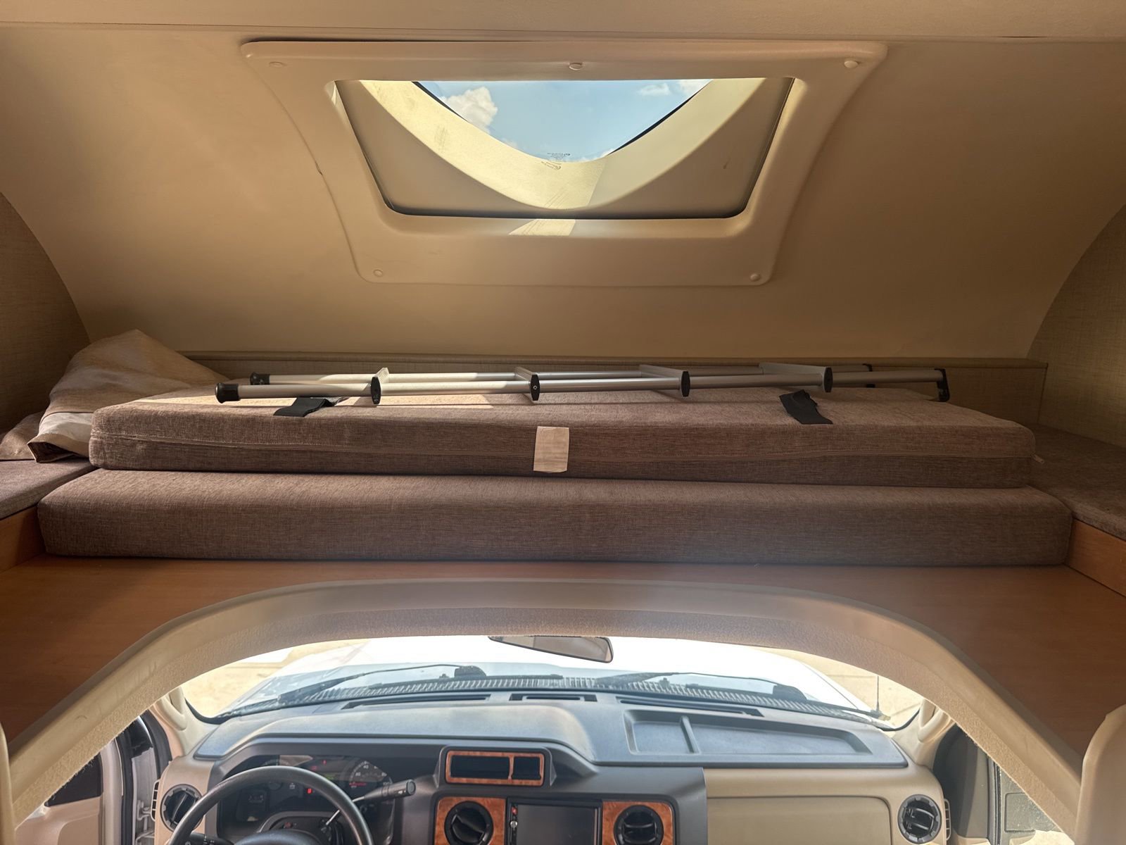 Used 2018 Ford E-450 and Econoline 450 Super Duty w/ Motorhome Prep Package RWD image 24