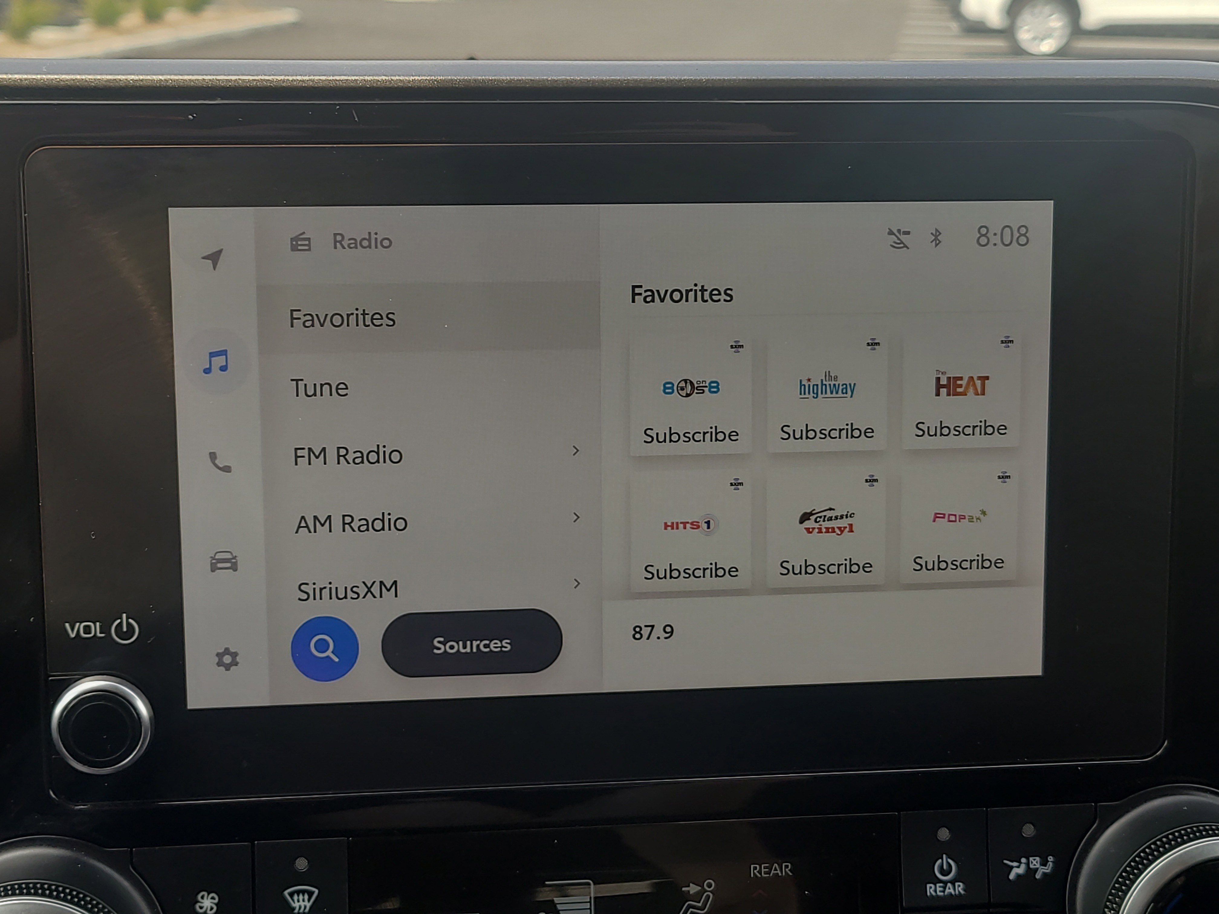 Used 2023 Toyota Highlander L AWD/4WD image 27