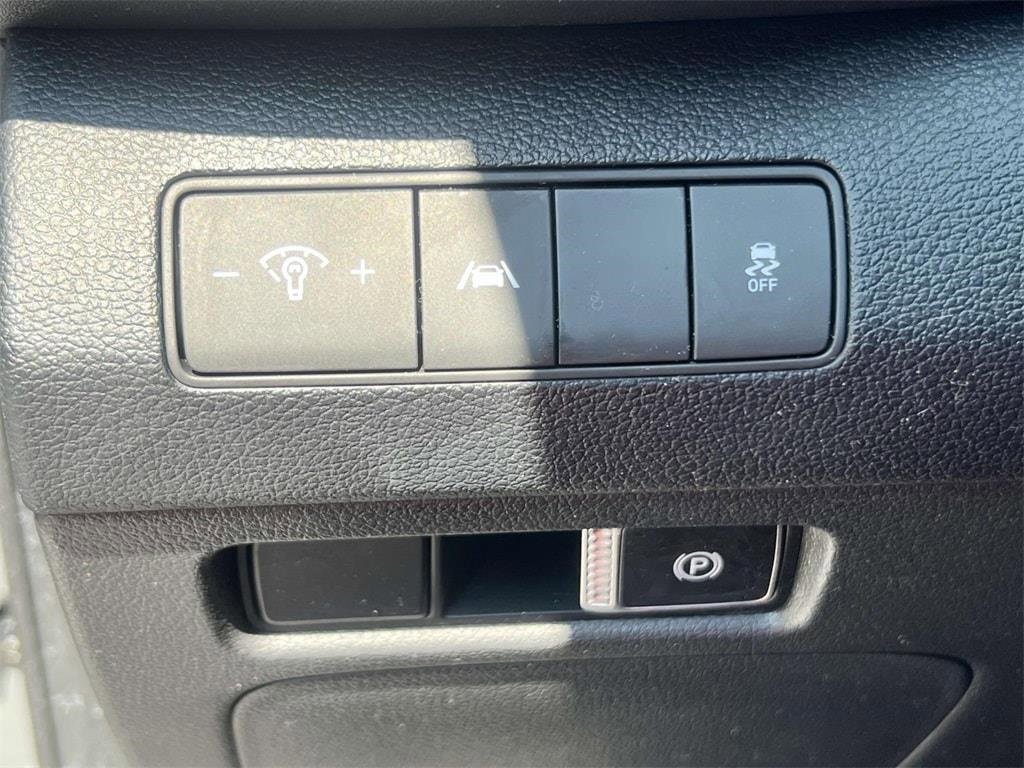 Used 2023 Hyundai Santa Fe SE image 19