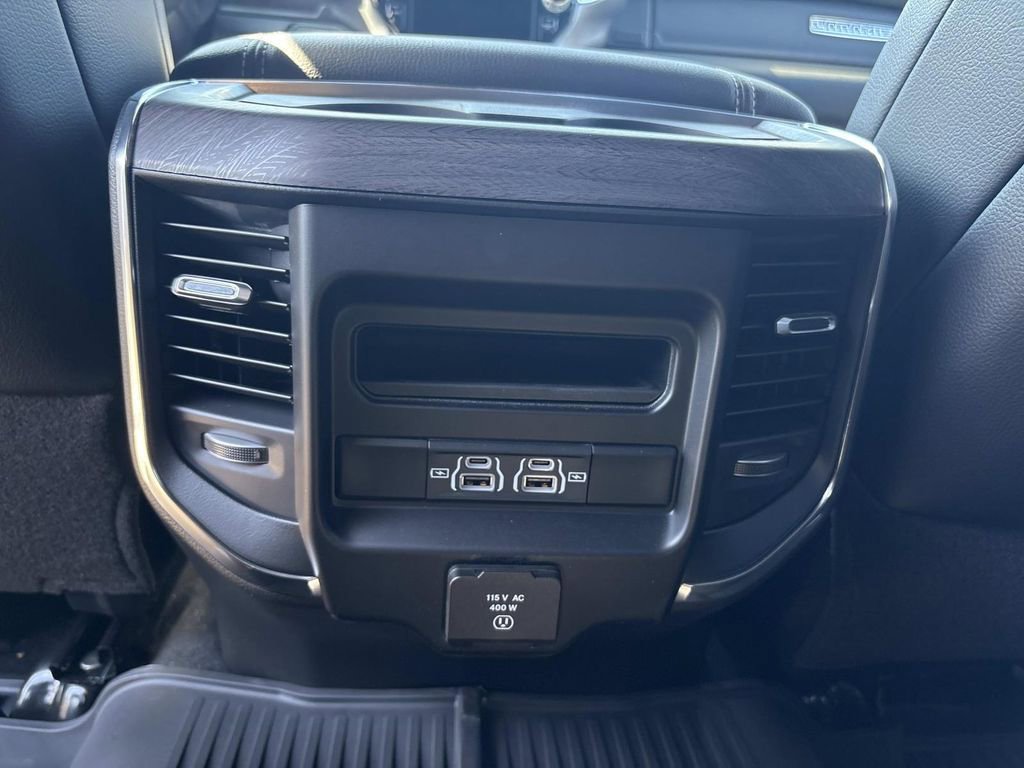New 2026 RAM 2500 Laramie w/ Sport Appearance Package AWD/4WD image 32