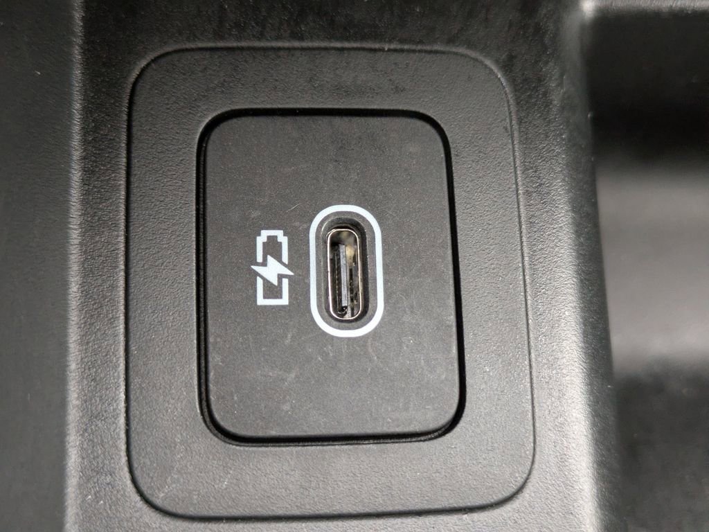 Used 2024 Land Rover Range Rover Evoque S image 26