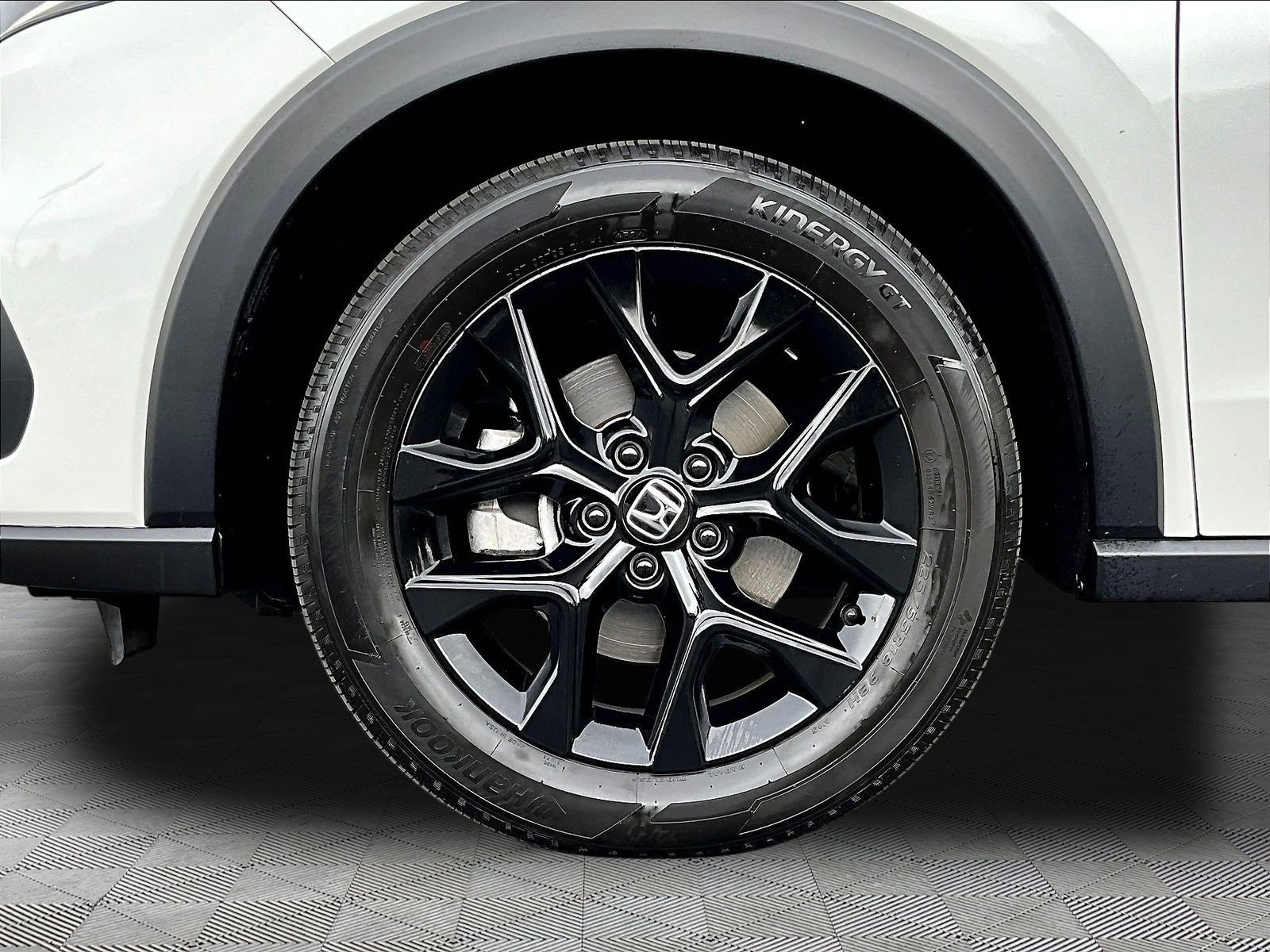 Used 2025 Honda HR-V Sport image 34