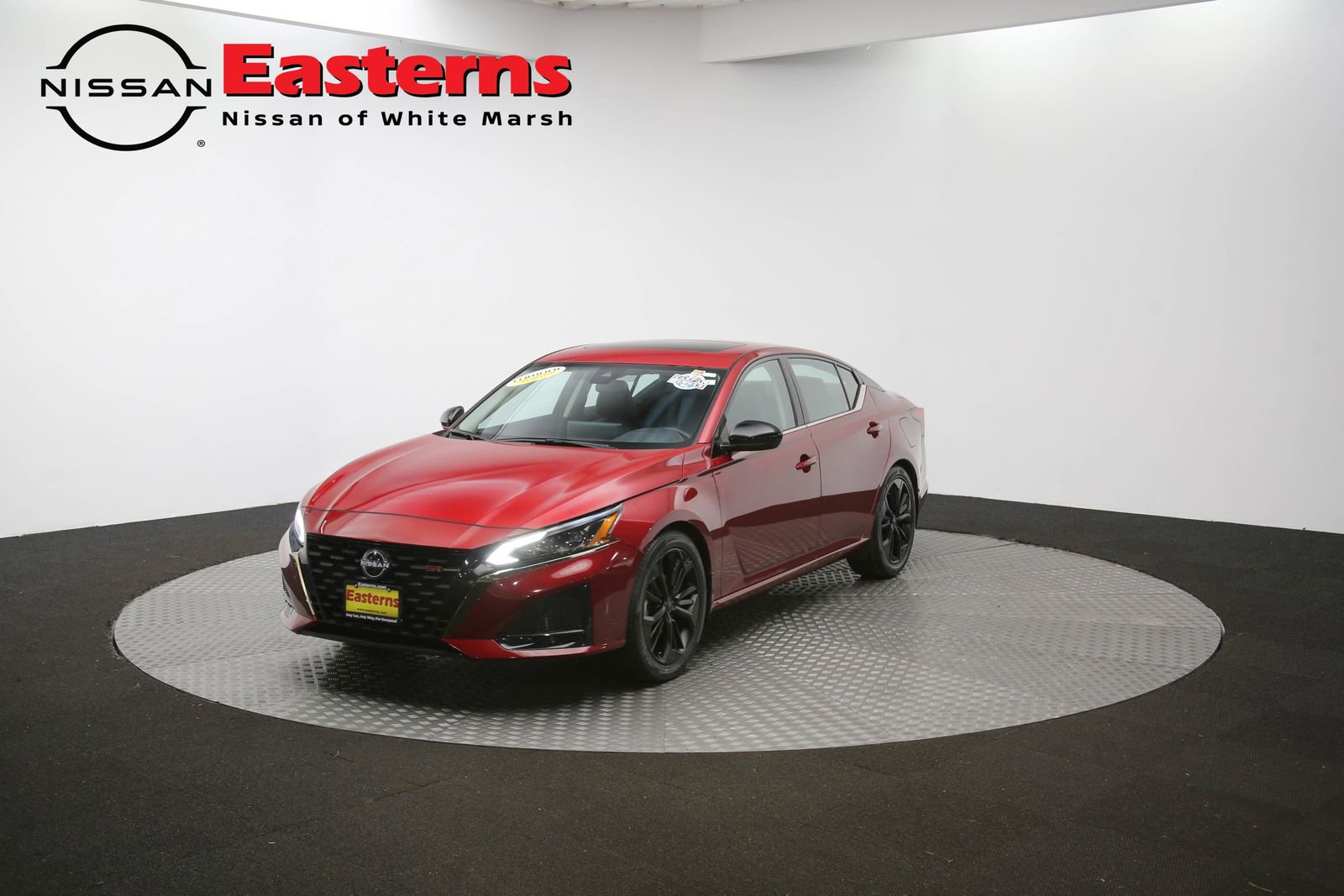 Used 2023 Nissan Altima 2.5 SR w/ SR Premium Package image 95