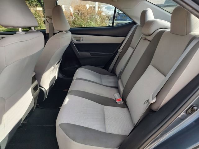 Used 2018 Toyota Corolla LE image 27