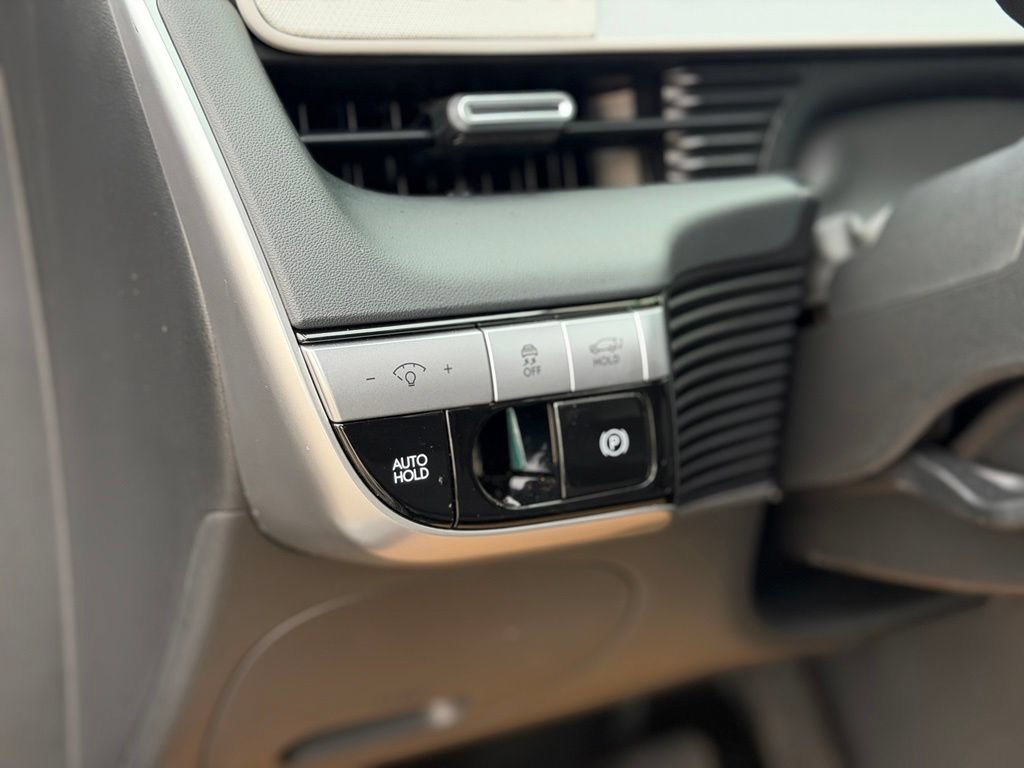 Used 2024 Hyundai Ioniq 5 SEL RWD image 20