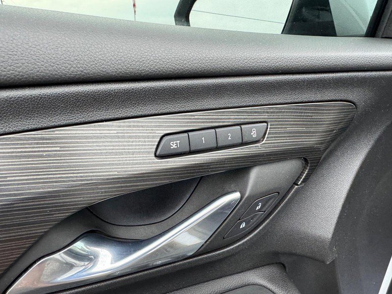 Certified 2022 GMC Terrain SLT image 17