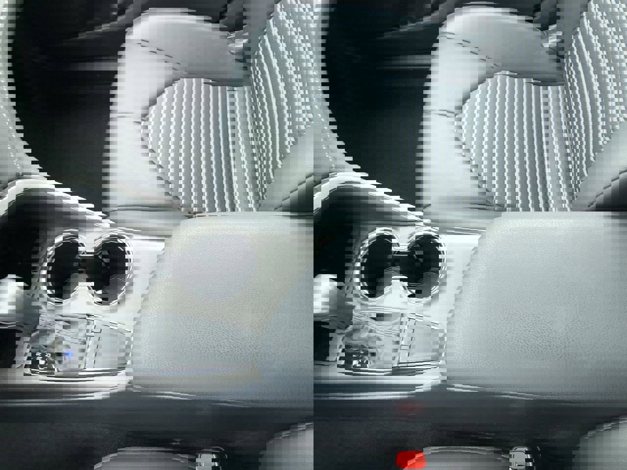 Used 2024 Toyota Camry SE image 16