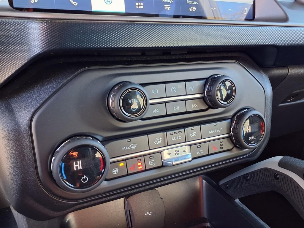 Used 2021 Ford Bronco Outer Banks image 16