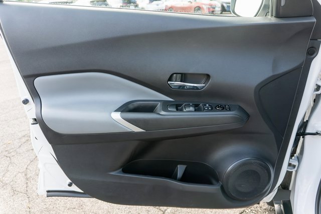 Certified 2023 Nissan Kicks SR w/ SR Premium Package FWD image 20