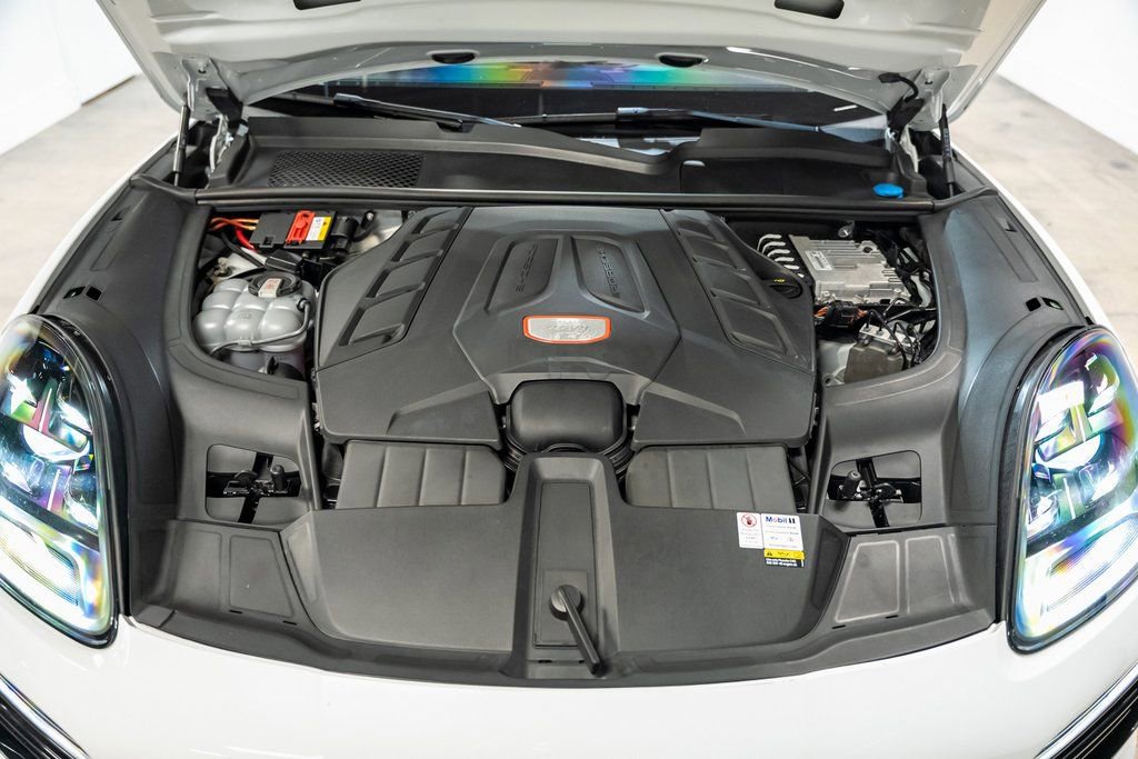 Used 2022 Porsche Cayenne GTS image 67