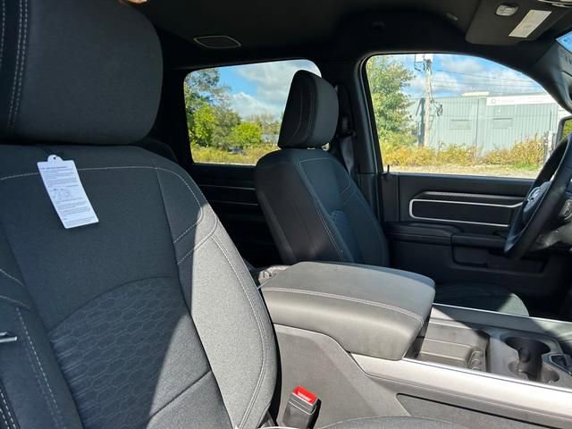 New 2026 RAM 3500 Big Horn image 32