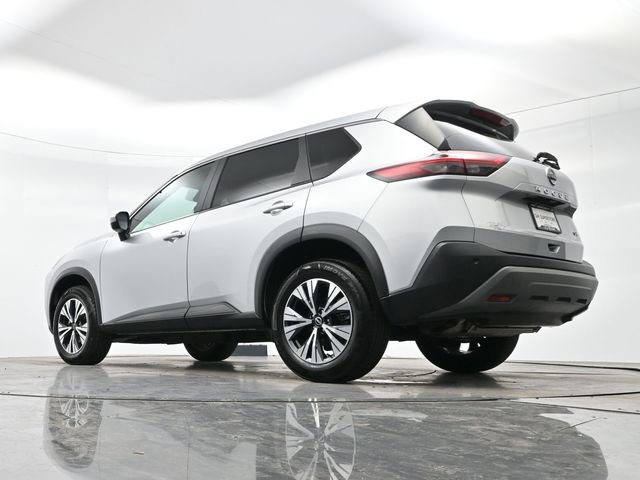 Used 2023 Nissan Rogue SV image 27