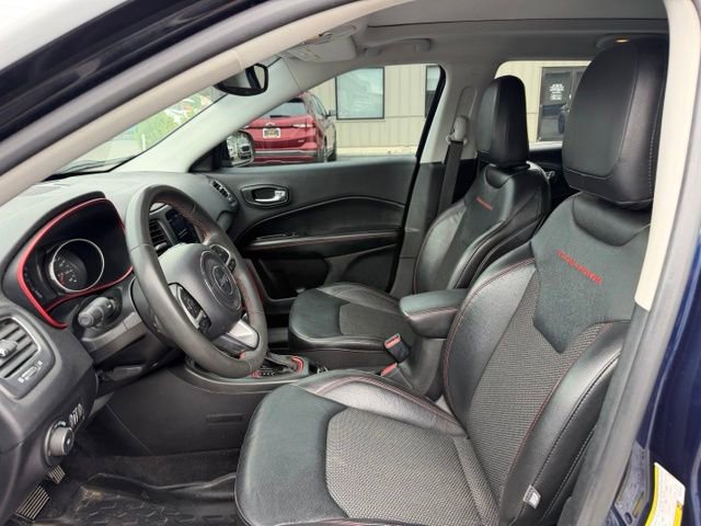 Used 2021 Jeep Compass Trailhawk w/ Sun and Sound Group AWD/4WD image 7