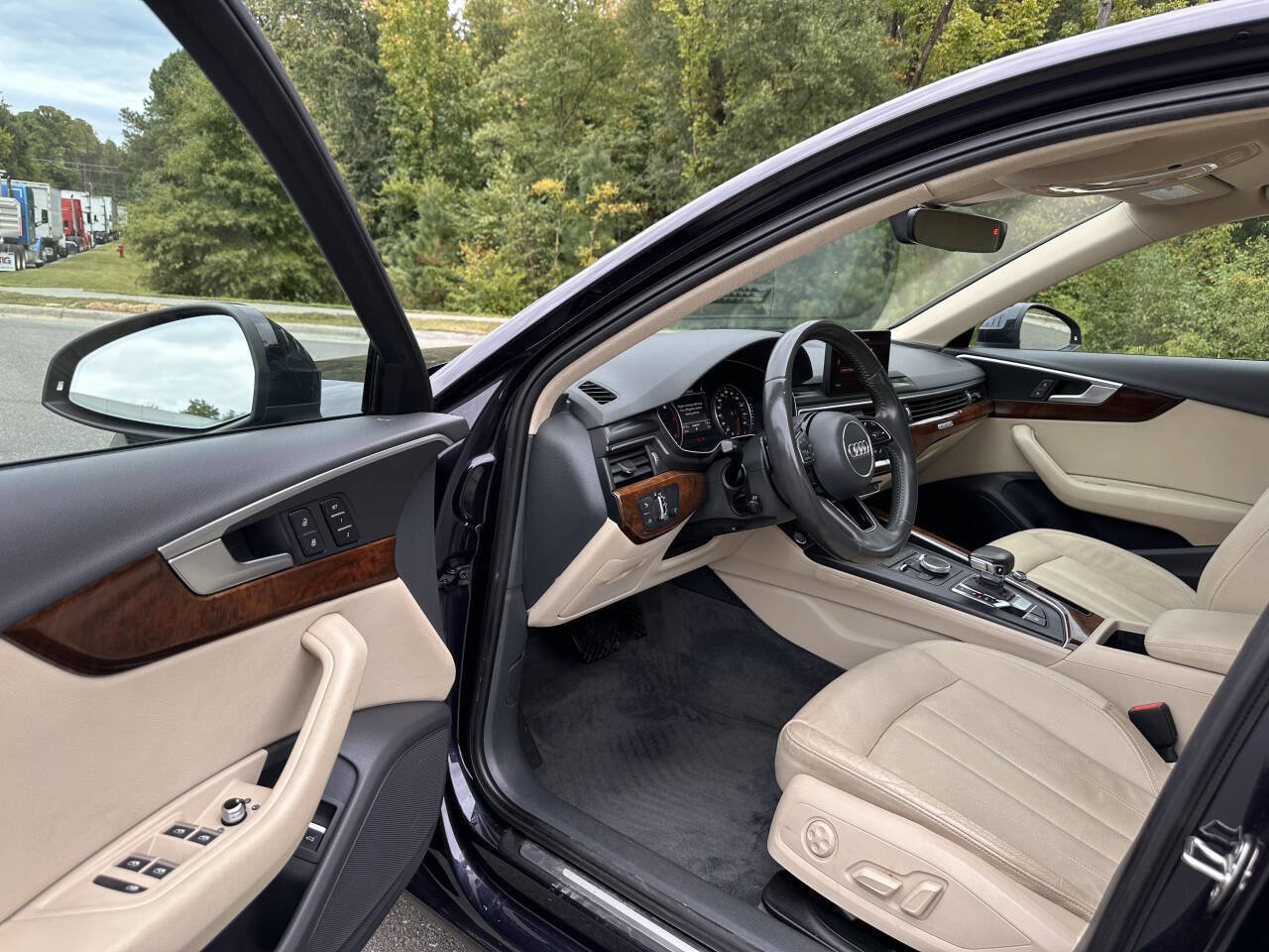 Used 2017 Audi A4 2.0T Premium w/ Convenience Package image 12