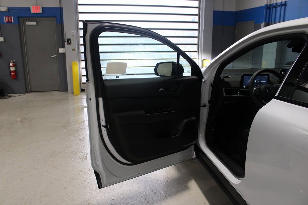 New 2026 Honda Prologue EX image 16