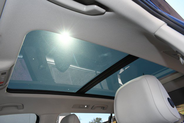 Used 2021 Volkswagen Tiguan SEL AWD/4WD image 19