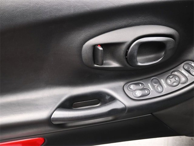 Used 2004 Chevrolet Corvette Convertible w/ Preferred Equipment Group image 13