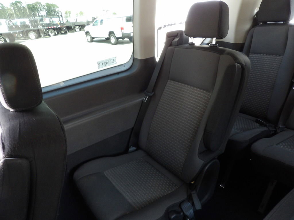 Used 2023 Ford Transit 350 XLT RWD image 32