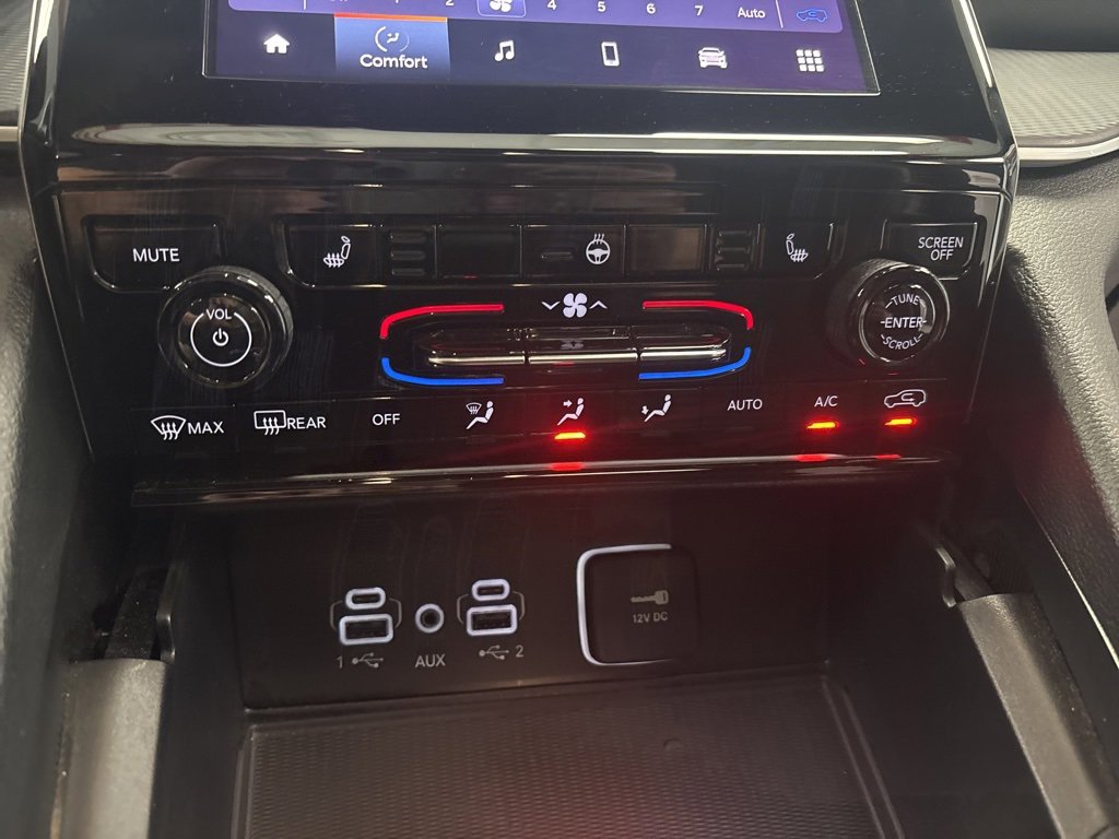 Used 2025 Jeep Grand Cherokee Altitude image 22