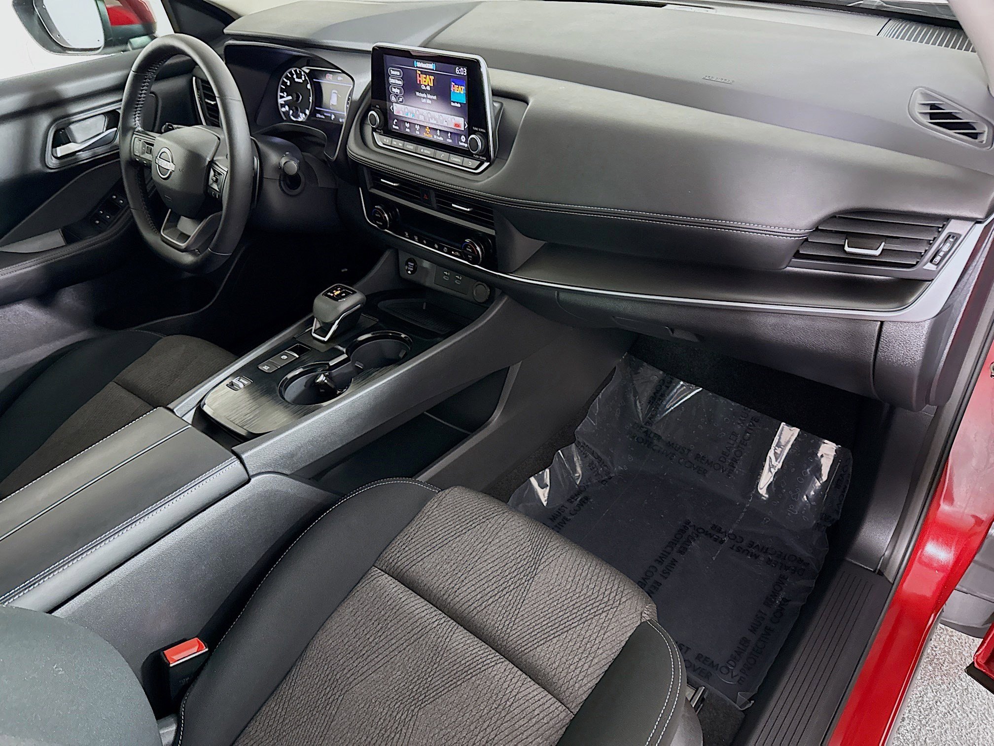 Used 2026 Nissan Rogue SV image 30