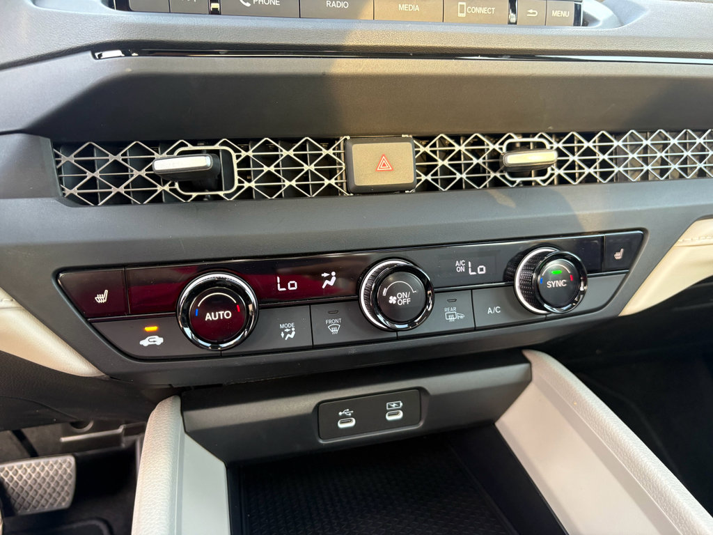 Certified 2025 Honda Accord SE image 18