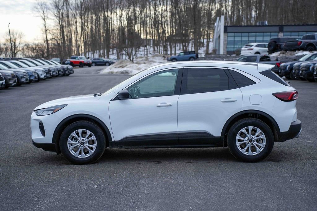 Used 2023 Ford Escape Active image 8