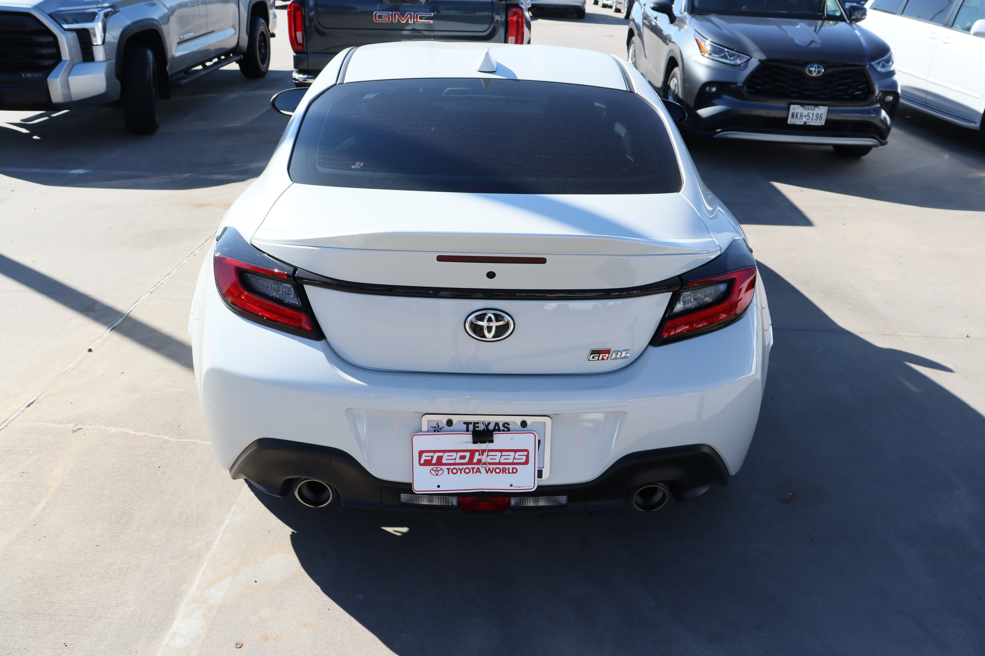 Used 2025 Toyota GR86 Premium image 8