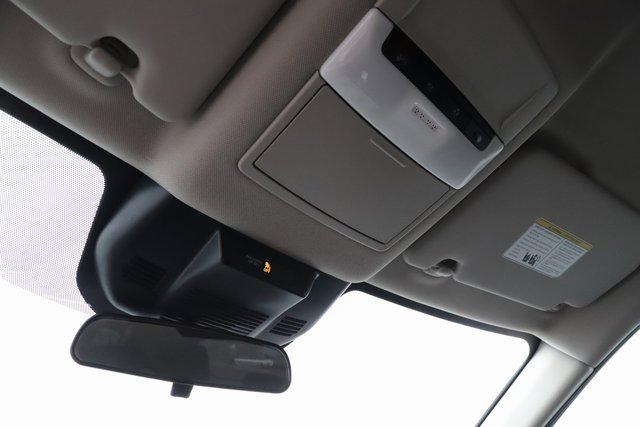 Used 2023 Nissan Rogue S image 37