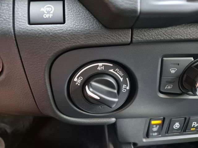 New 2026 Nissan Frontier SV w/ SV Convenience Package image 17