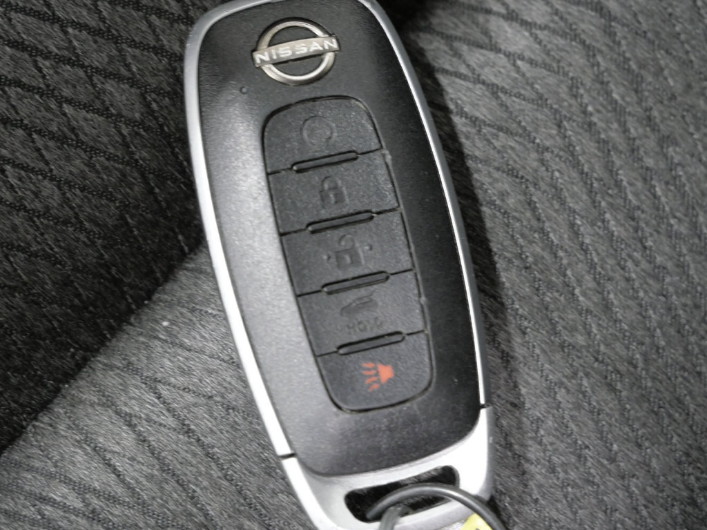 Used 2024 Nissan Rogue SV AWD/4WD image 28