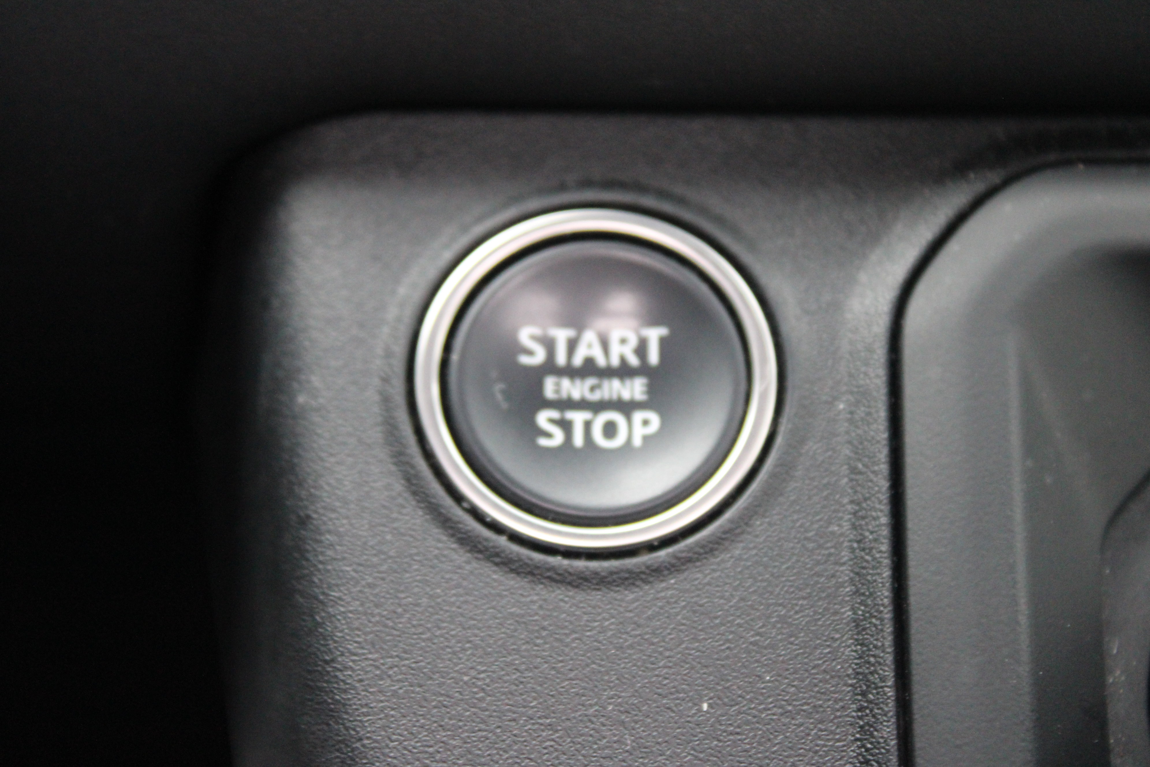 Used 2024 Land Rover Defender 110 S image 25