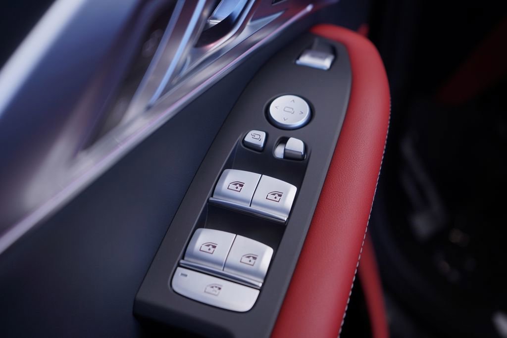 Used 2025 BMW XM AWD/4WD image 18