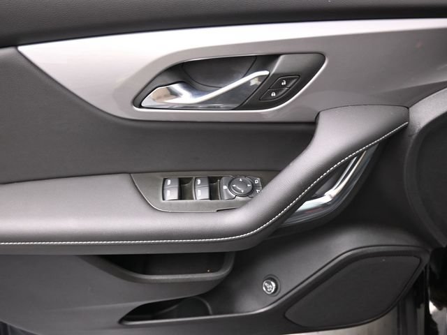 Used 2023 Chevrolet Blazer LT w/ Midnight/Sport Edition FWD image 13