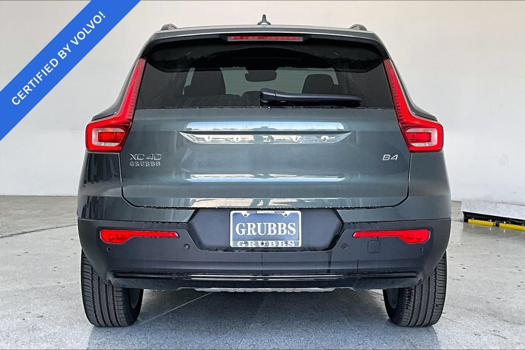 Used 2026 Volvo XC40 B4 Core w/ Climate Package FWD image 5