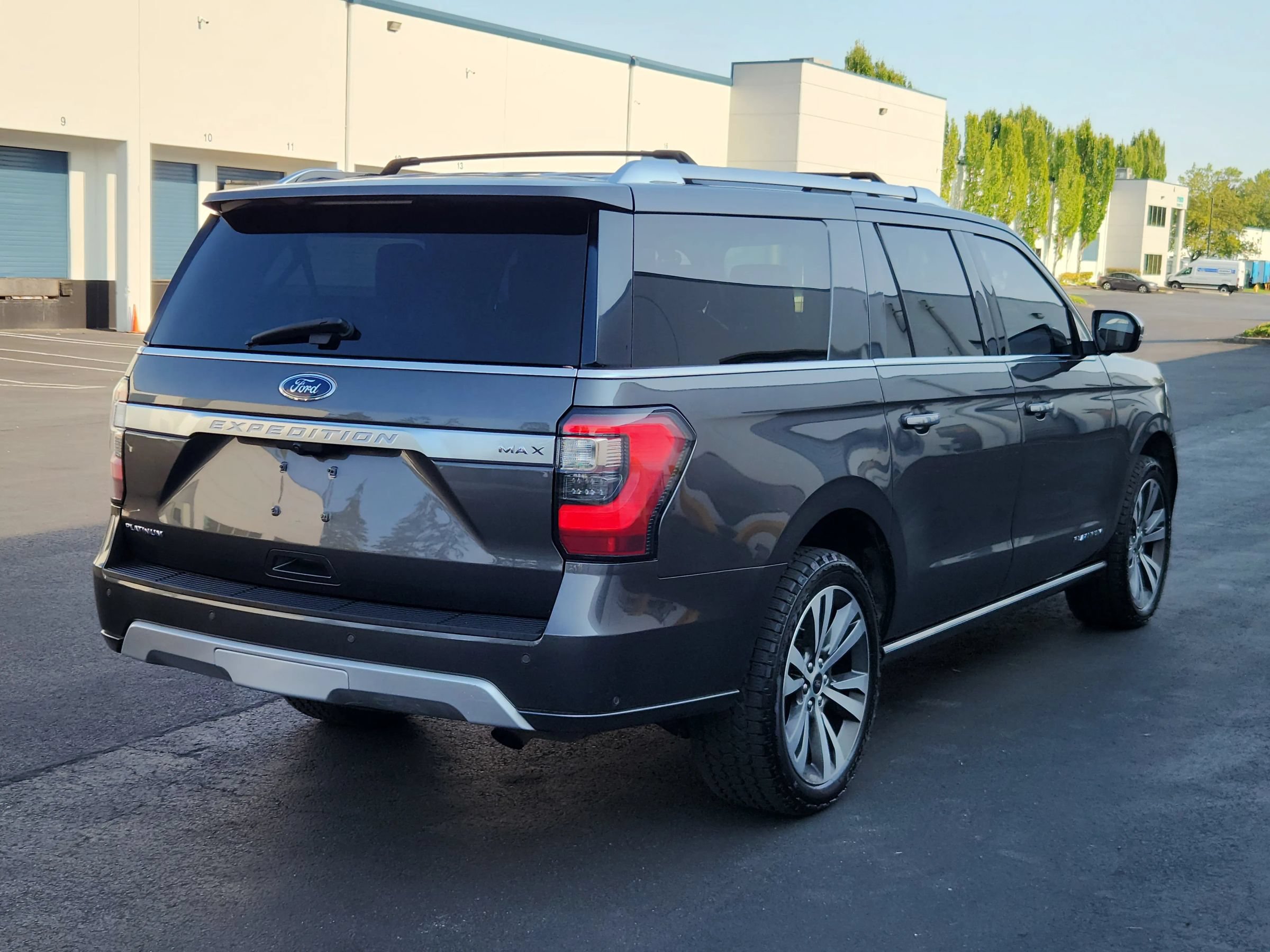 Used 2021 Ford Expedition Max Platinum AWD/4WD image 4