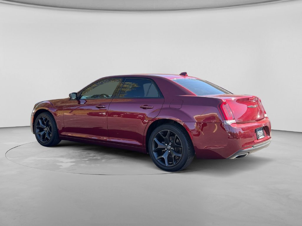 Used 2021 Chrysler 300 S RWD image 3