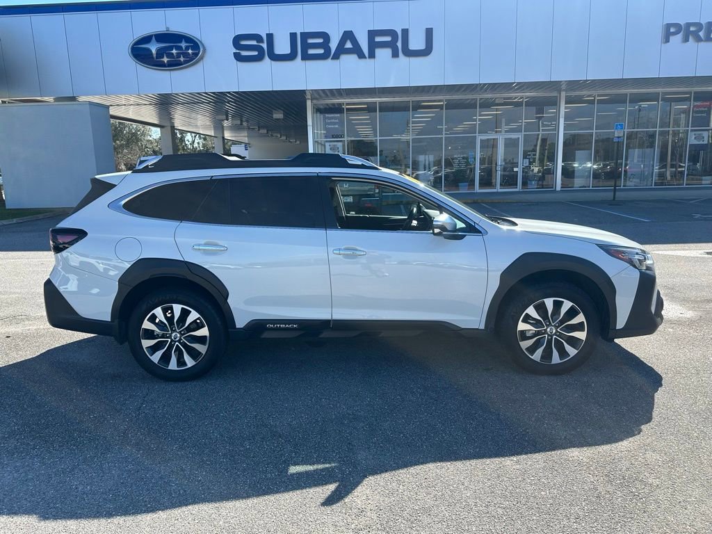 Used 2025 Subaru Outback Touring image 2