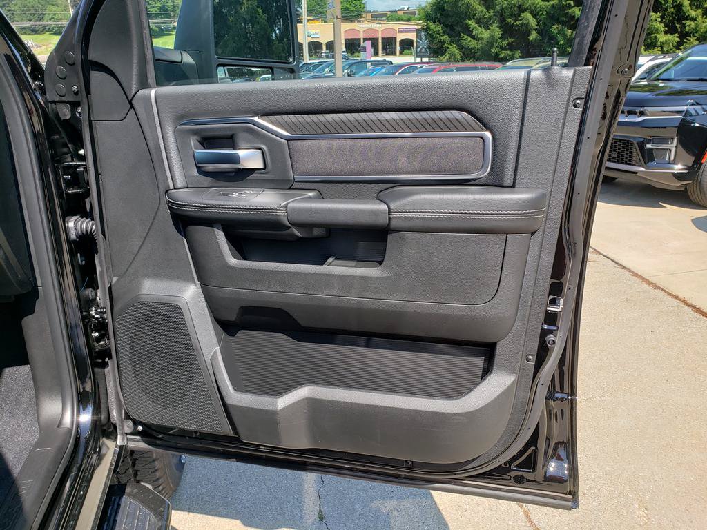 New 2026 RAM 2500 Big Horn AWD/4WD image 20