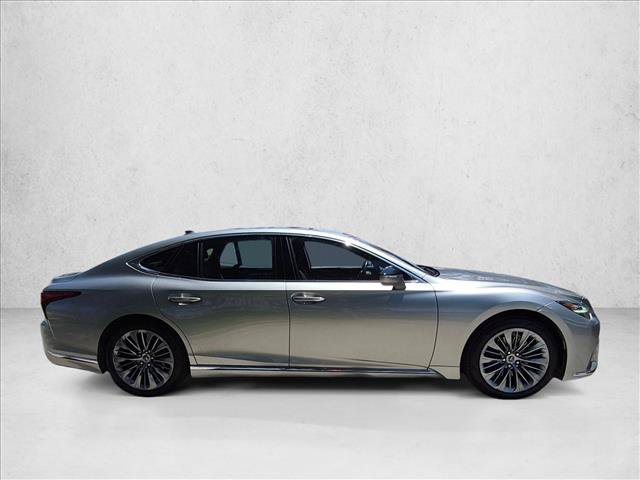 Used 2022 Lexus LS 500 w/ Accessory Package (Z2) RWD image 4