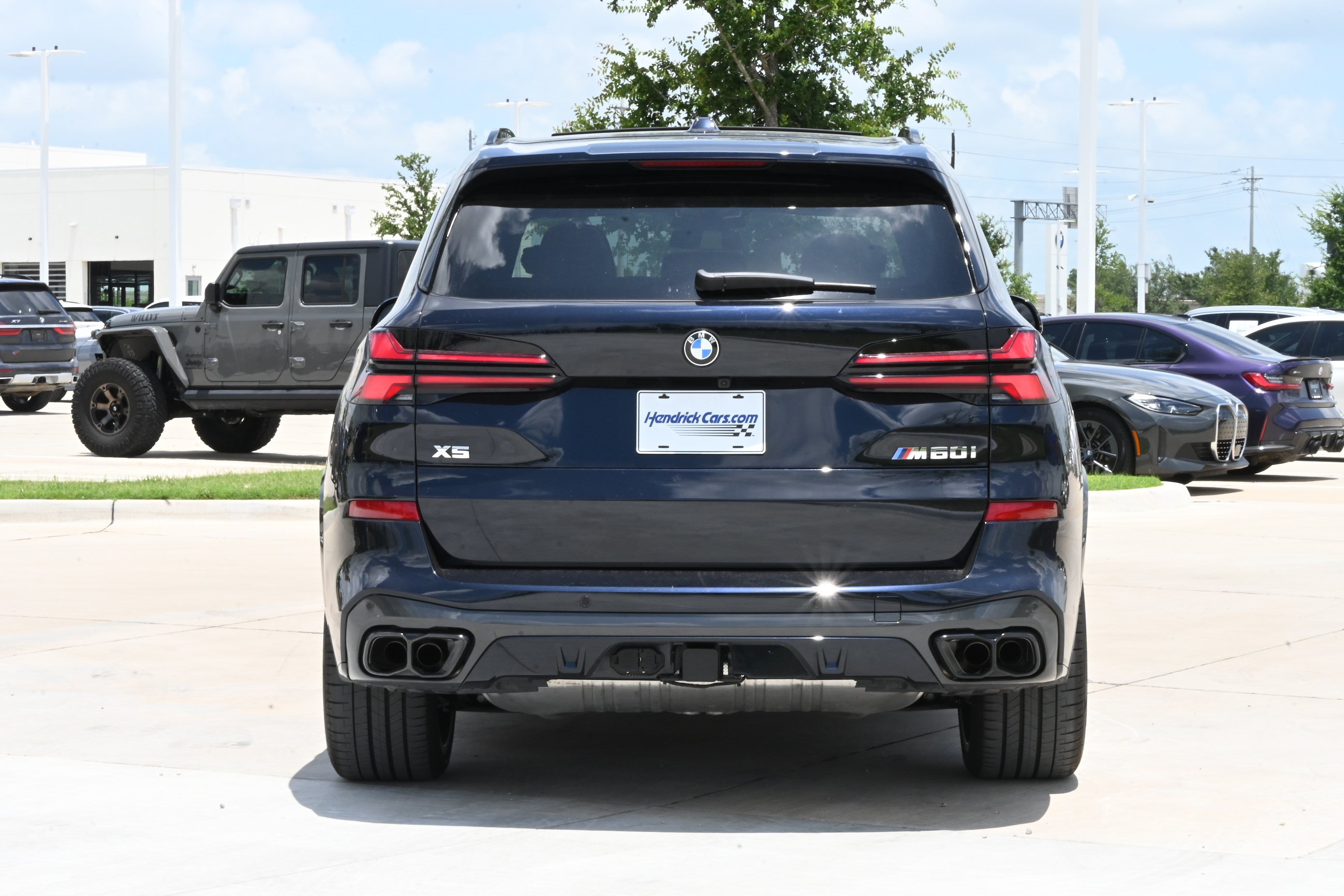 Certified 2025 BMW X5 M60i AWD/4WD image 8
