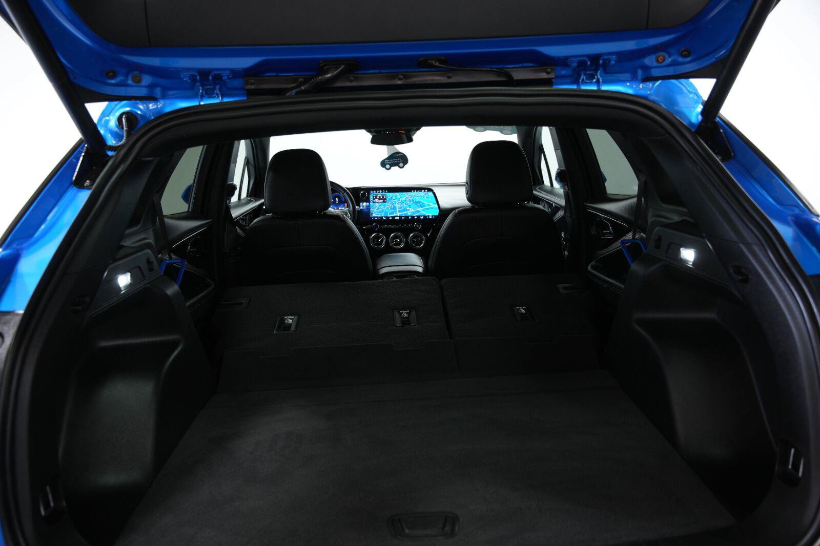 Certified 2024 Chevrolet Blazer EV LT AWD/4WD image 17