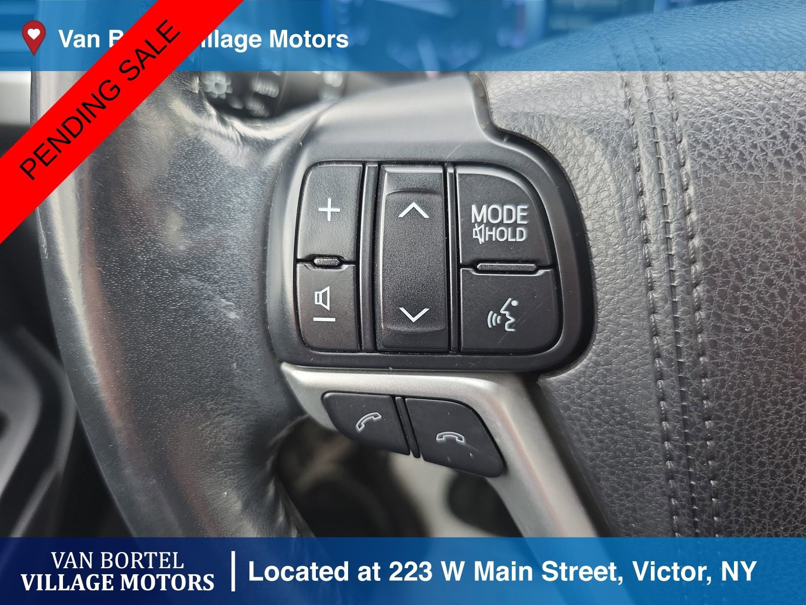 Used 2018 Toyota Highlander SE image 15