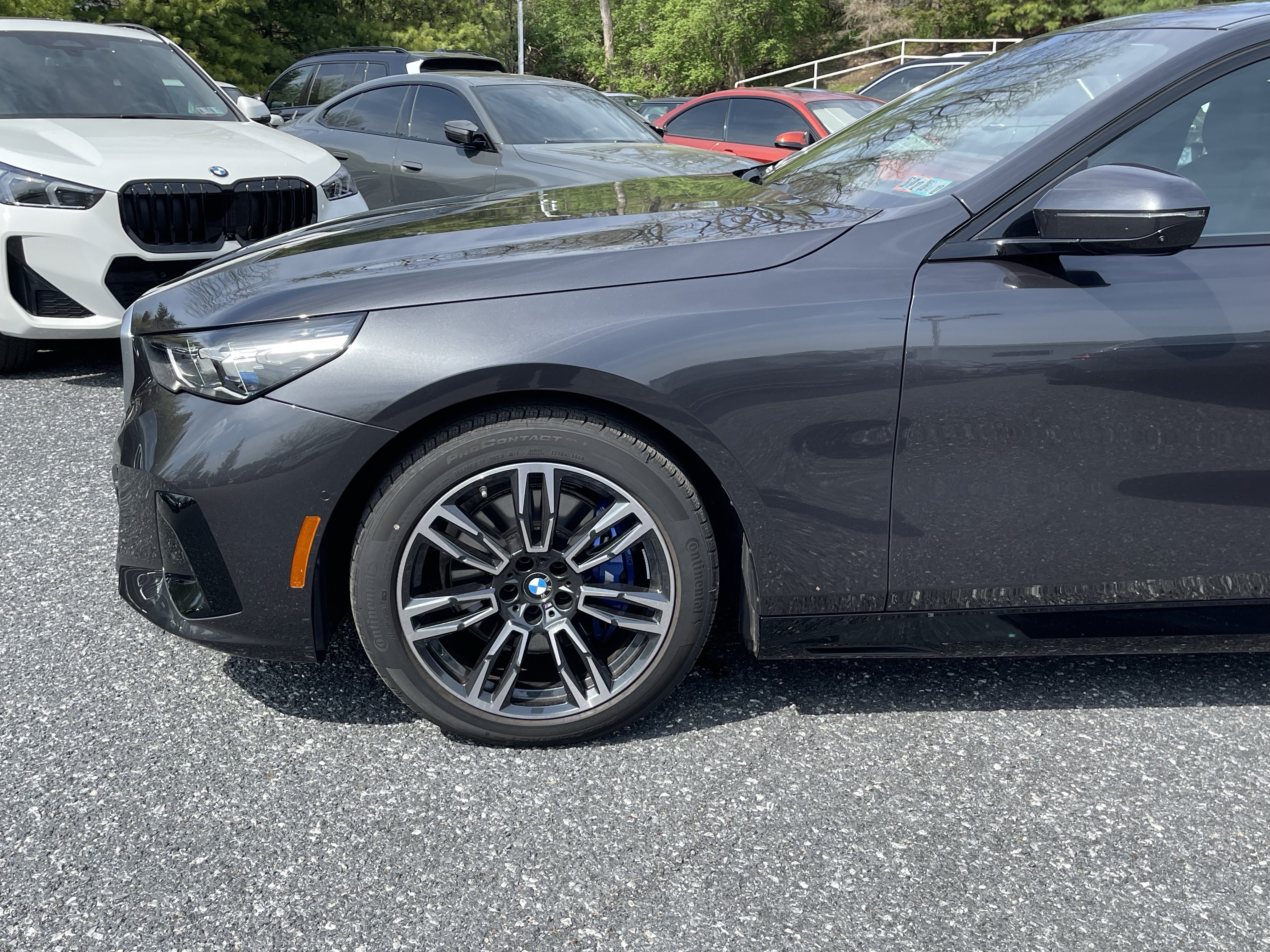 Used 2026 BMW 530i xDrive w/ M Sport Package AWD/4WD image 4